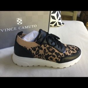 Vince Camuto Bilanie Knit Sneaker in Leopard